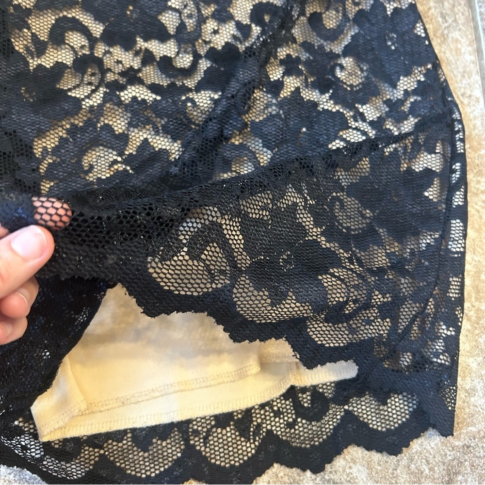 Emerald Sundae Black Lace Dress - Picture 5 of 7